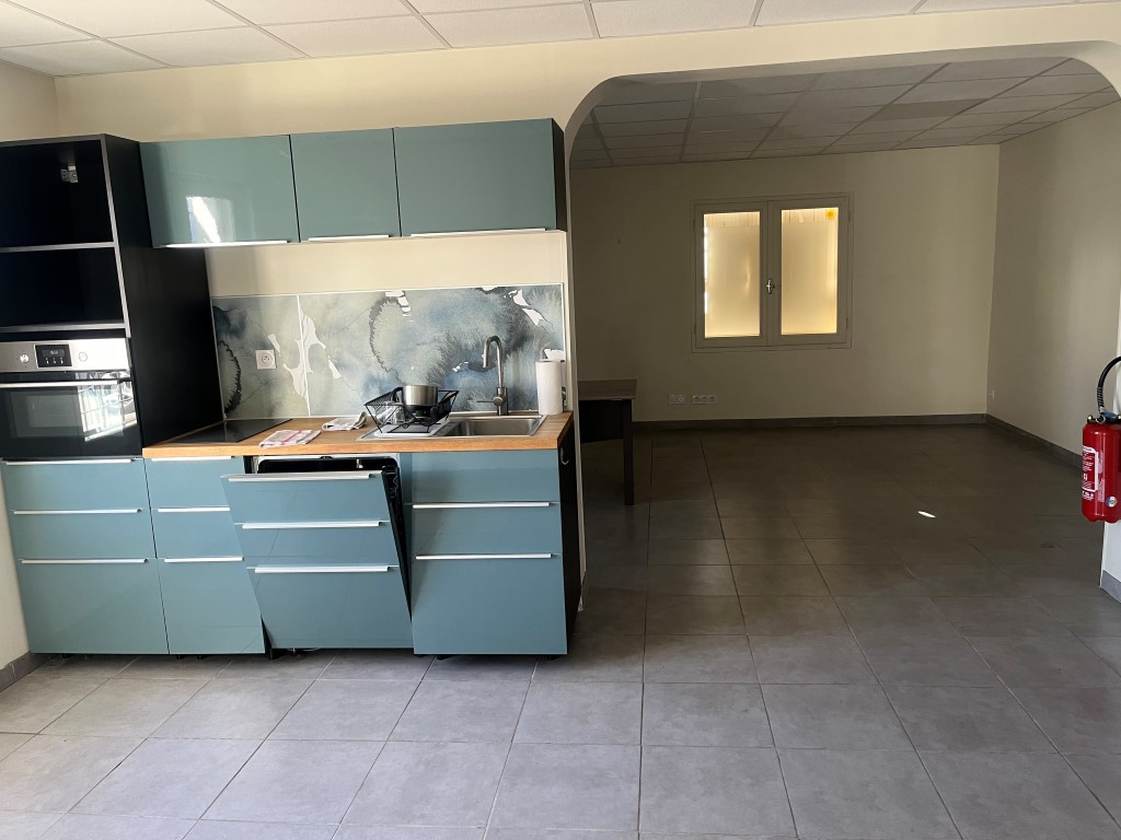 Local commercial à louer - 250.0 m2 - 30 - Gard