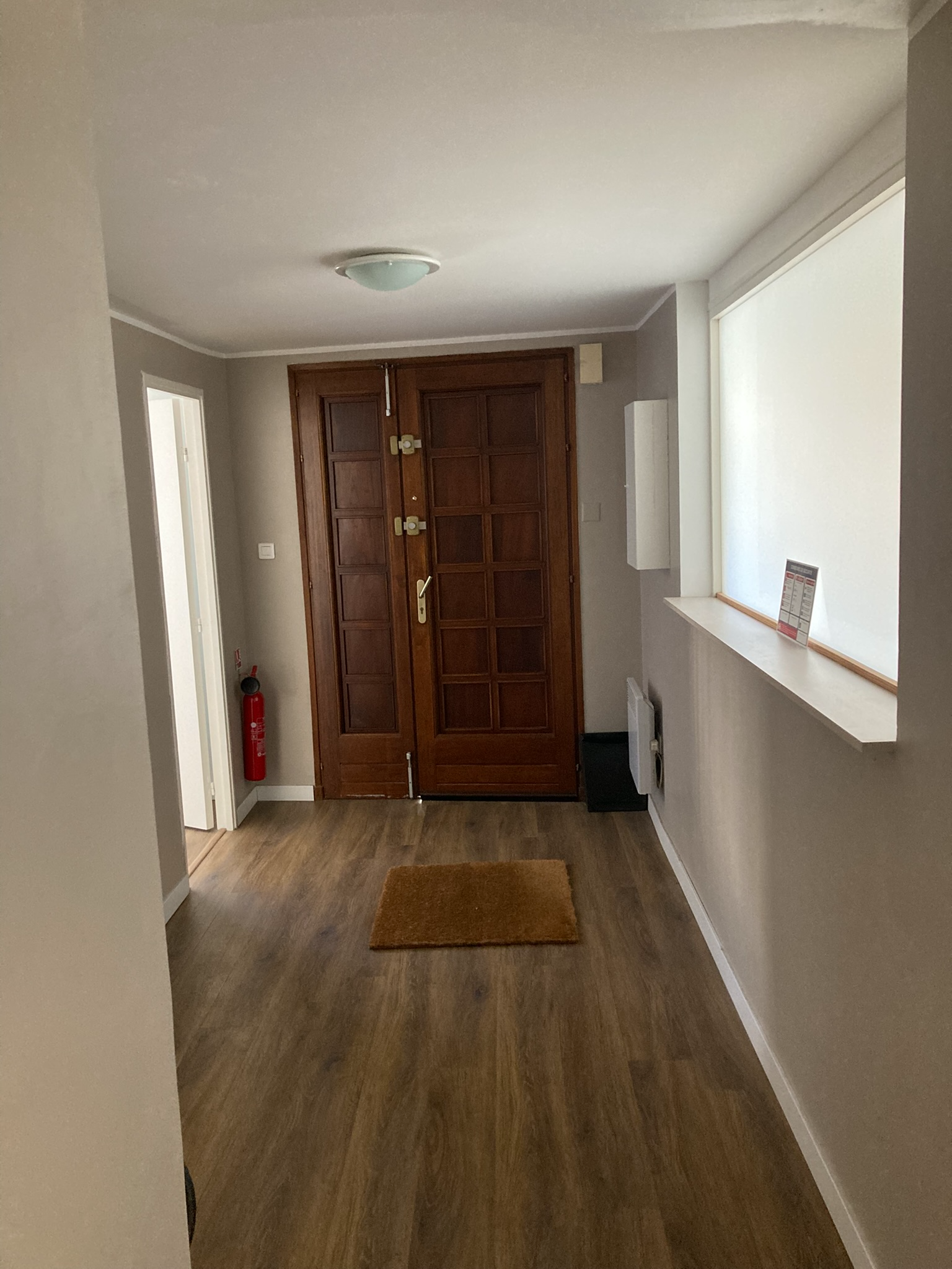 Bureaux à louer - 87.0 m2 - 30 - Gard