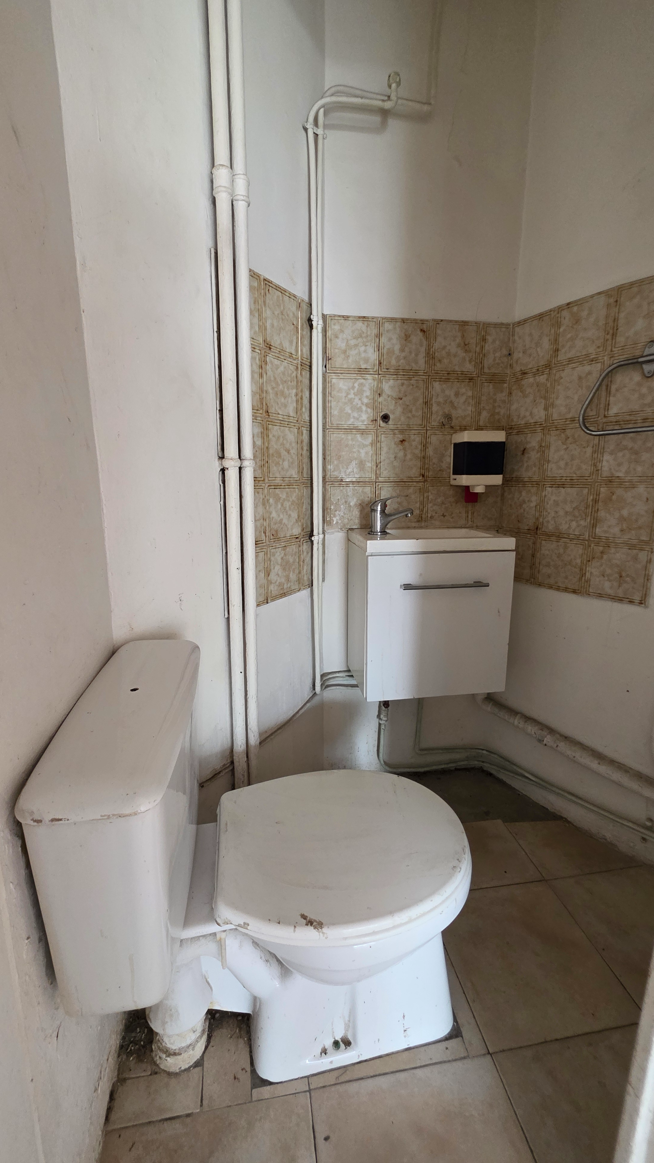Local commercial à louer - 30.0 m2 - 06 - Alpes-Maritimes