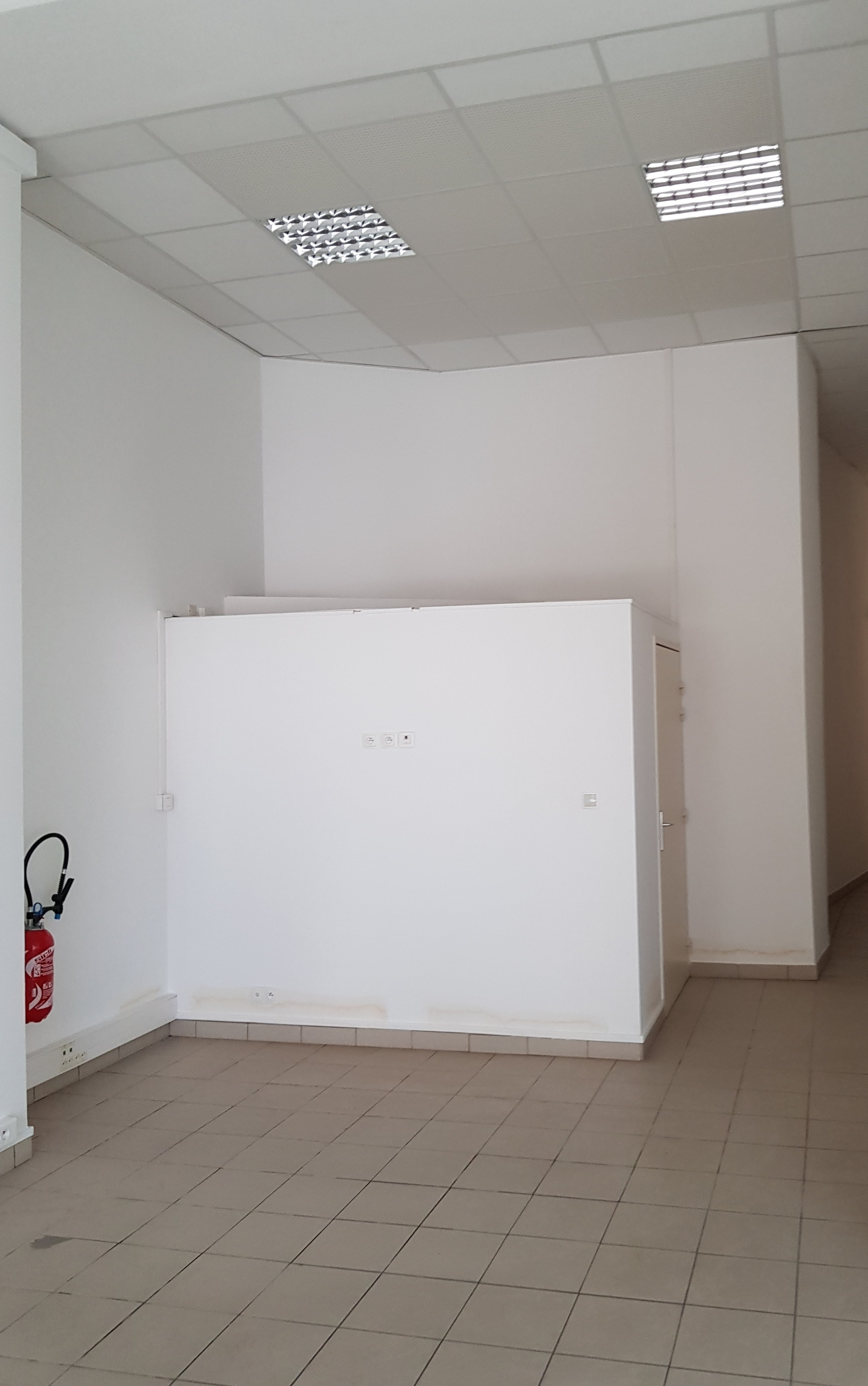 Local commercial à louer - 170.0 m2 - 30 - Gard