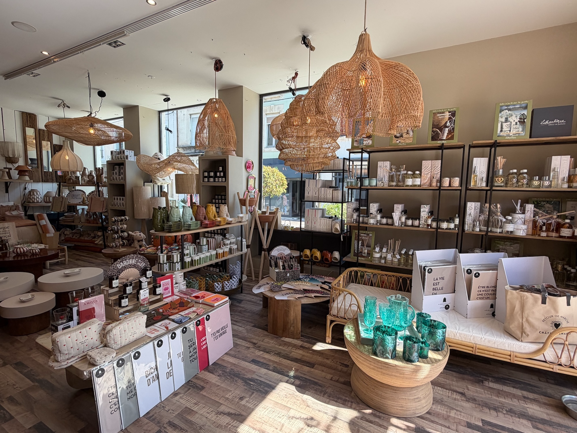 Local commercial à vendre - 145.0 m2 - 13 - Bouches-du-Rhone