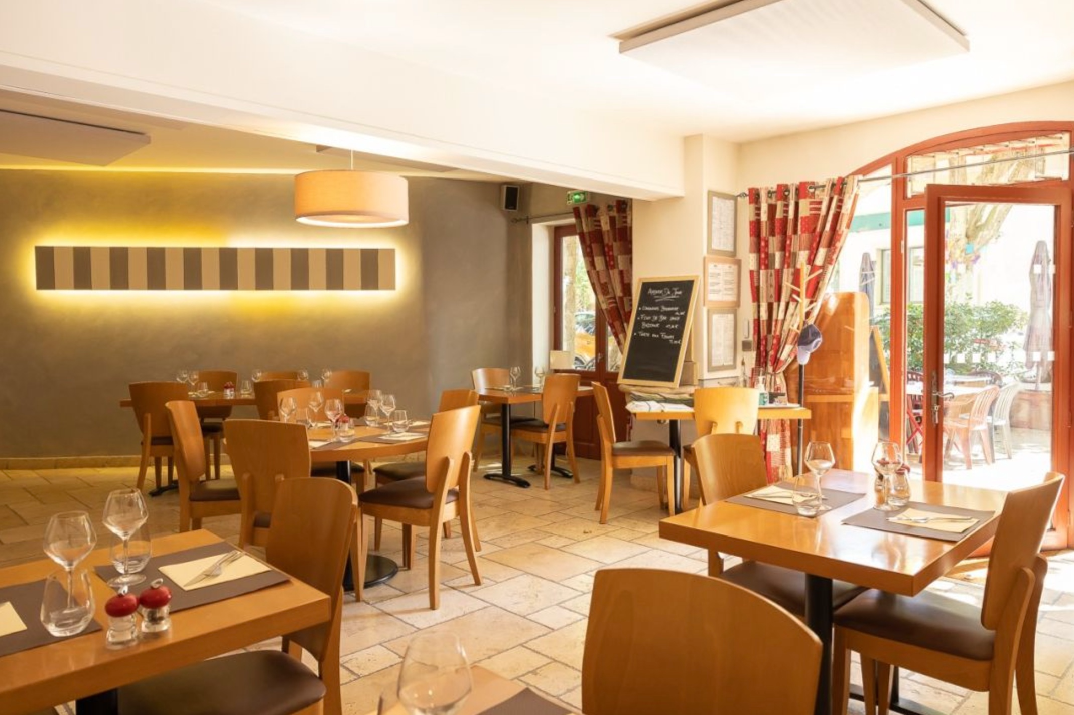 Restaurant à vendre - 148.0 m2 - 84 - Vaucluse