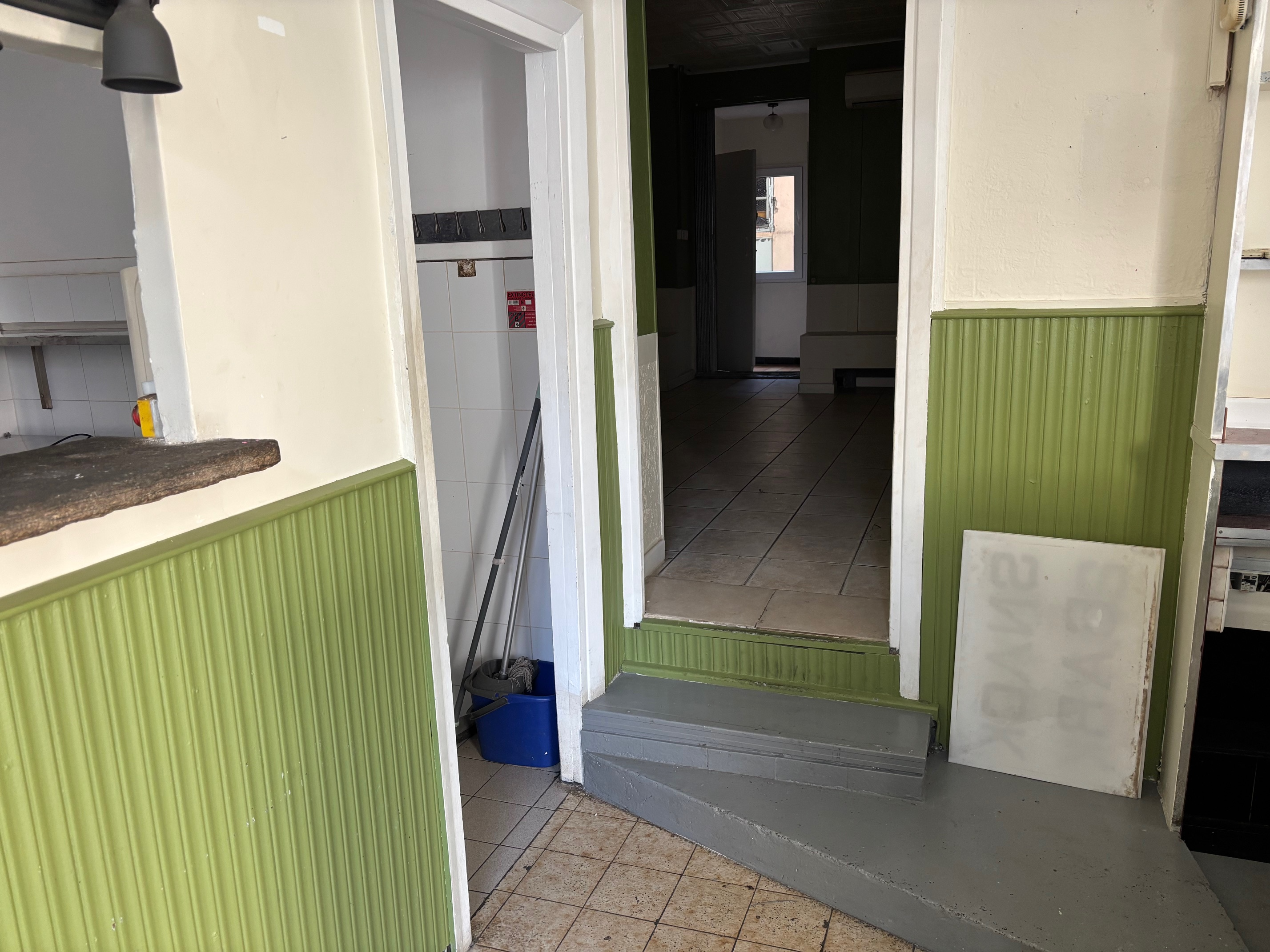 Murs à vendre à vendre - 61.5 m2 - 06 - Alpes-Maritimes